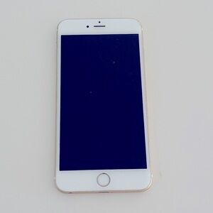 iPhone 6 Plus 128 GB Unlocked White Gold color.